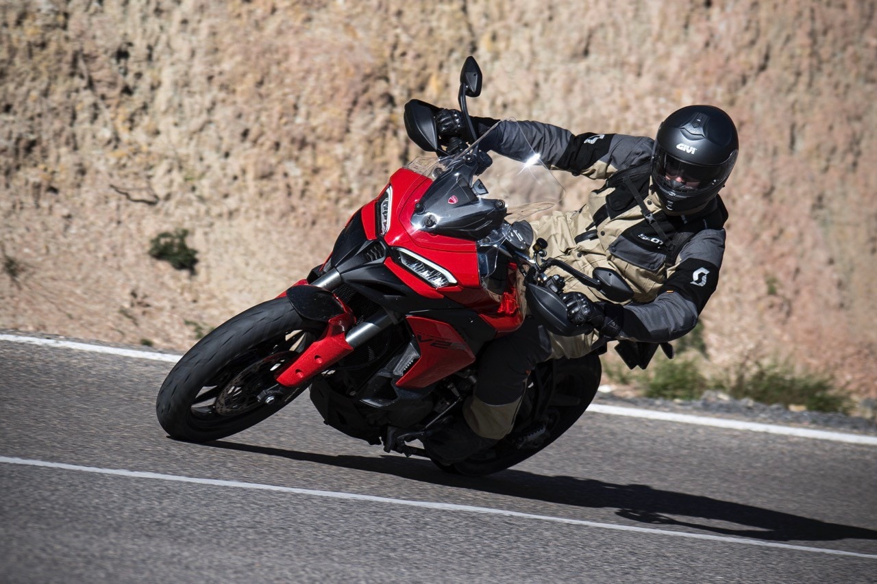 Ducati MULTISTRADA V2 2025. Parola d’ordine: versatilità